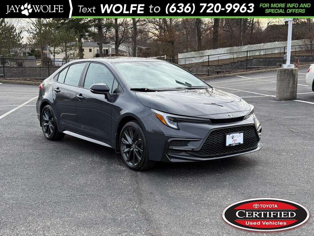 2025 Toyota Corolla SE's photo