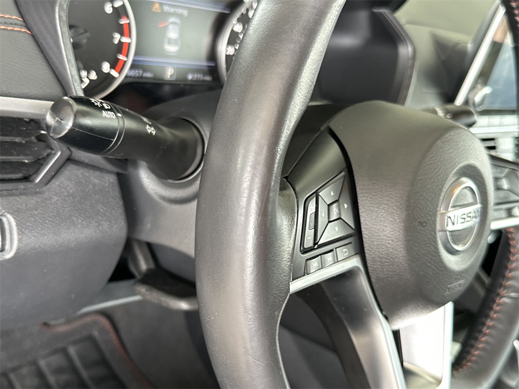 2022 Nissan Altima 2.5 SR photo 17
