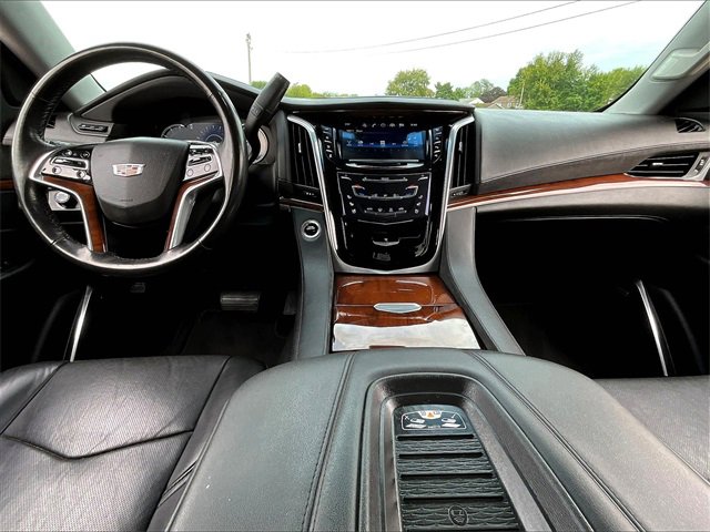 2019 Cadillac Escalade Luxury photo 20