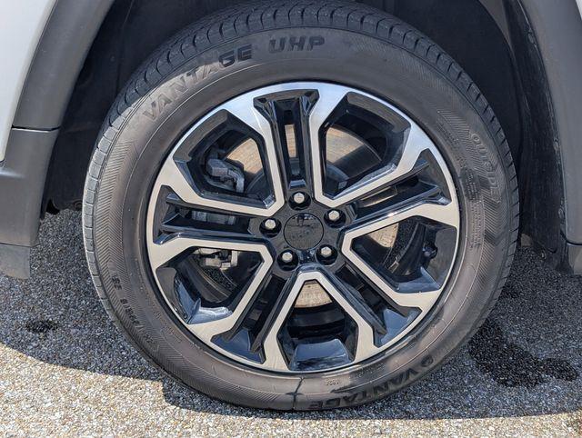2023 Jeep Compass Limited photo 6