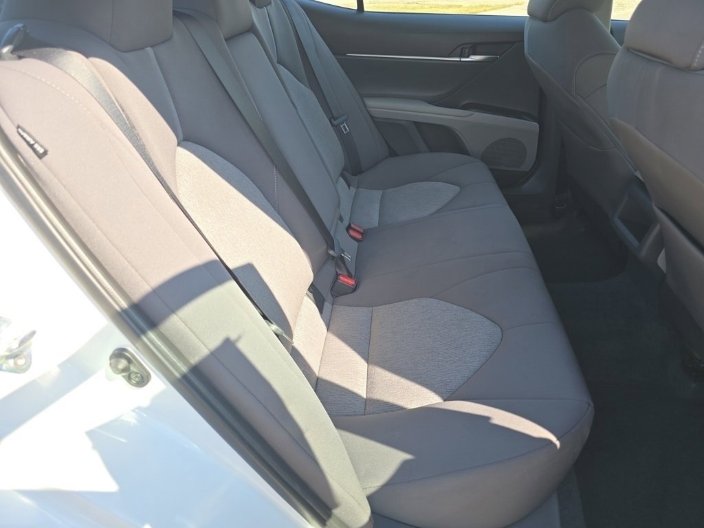 2023 Toyota Camry LE photo 17