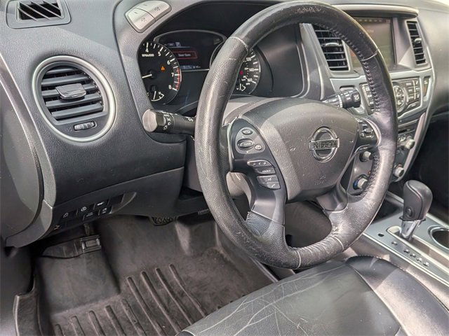 2018 Nissan Pathfinder SL photo 15