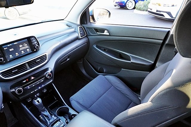 Used 2020 Blue Hyundai SE image 20