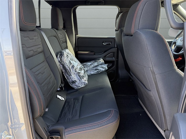2025 Nissan Frontier PRO-4X photo 24
