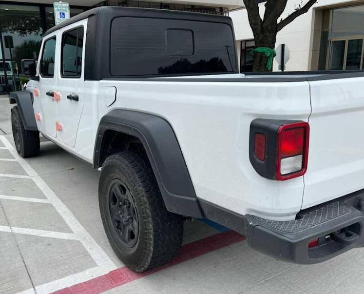 2023 Jeep Gladiator Sport photo 4