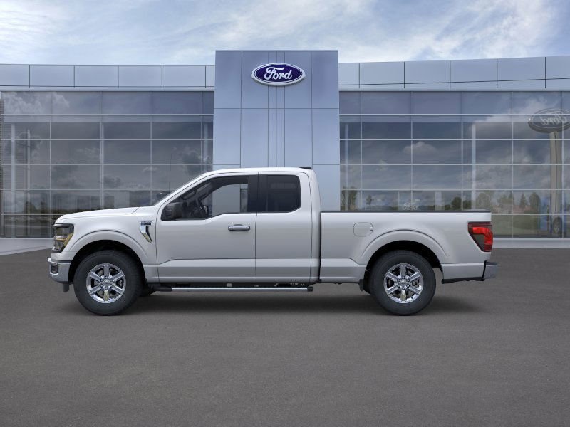 2025 Ford F-150 XLT photo 3
