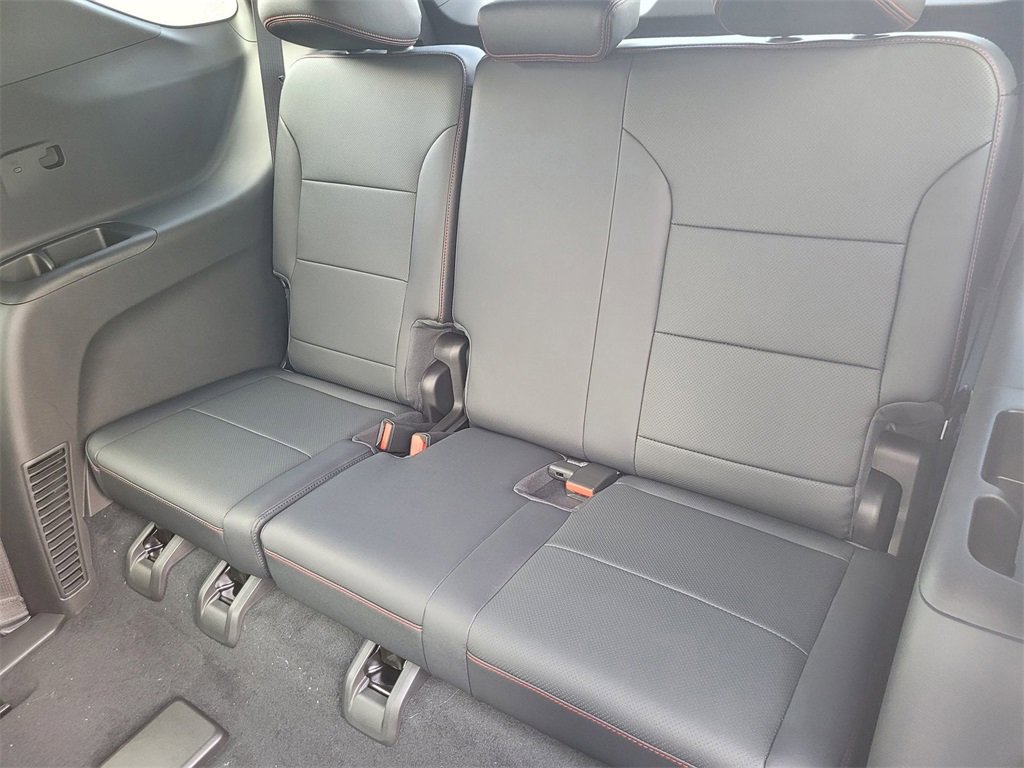 2026 Chevrolet Traverse Z71 photo 7