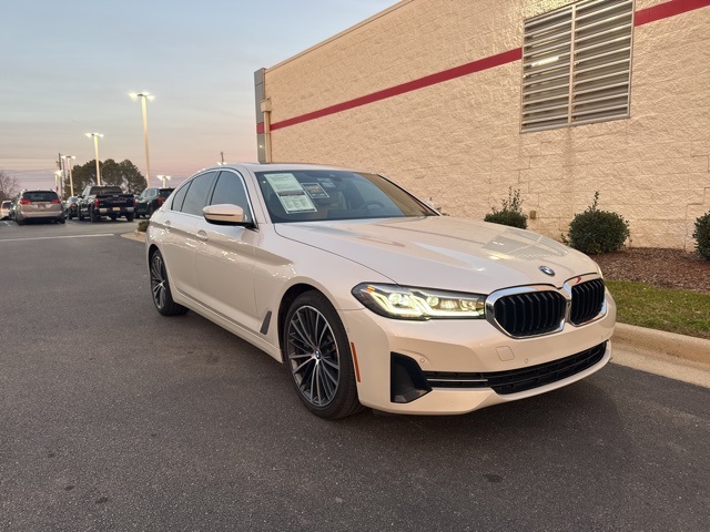 2021 BMW 5 Series 530i's photo