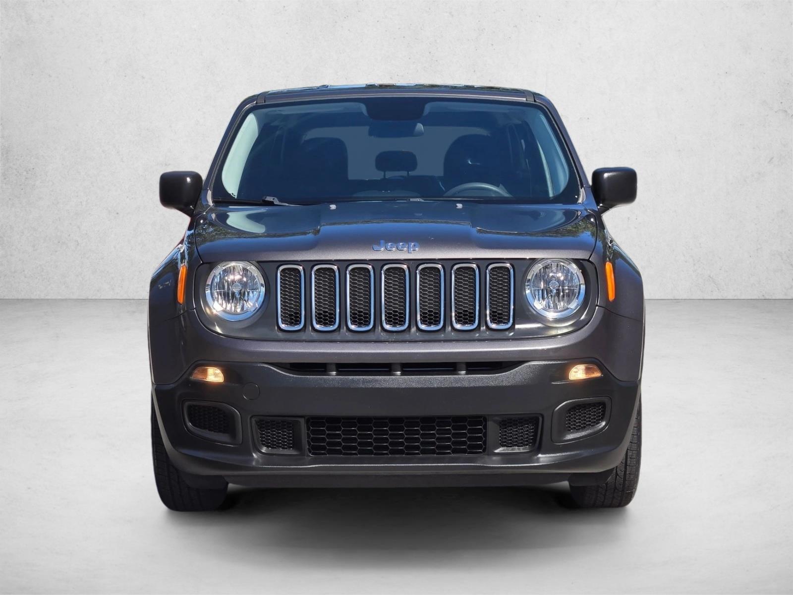 2016 Jeep Renegade Sport photo 2