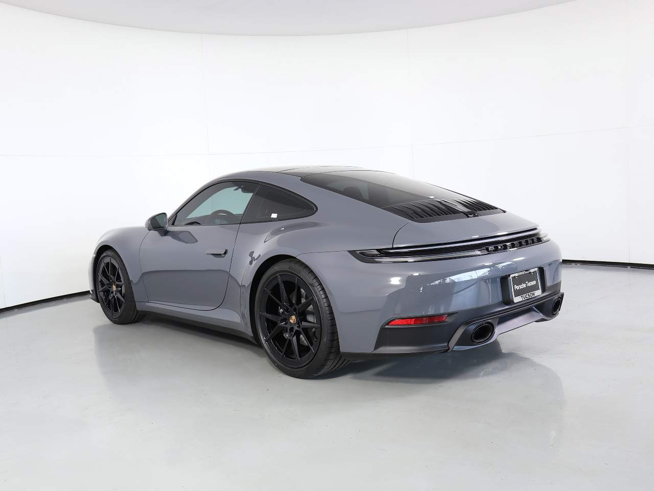 2025 Porsche 911 photo 3