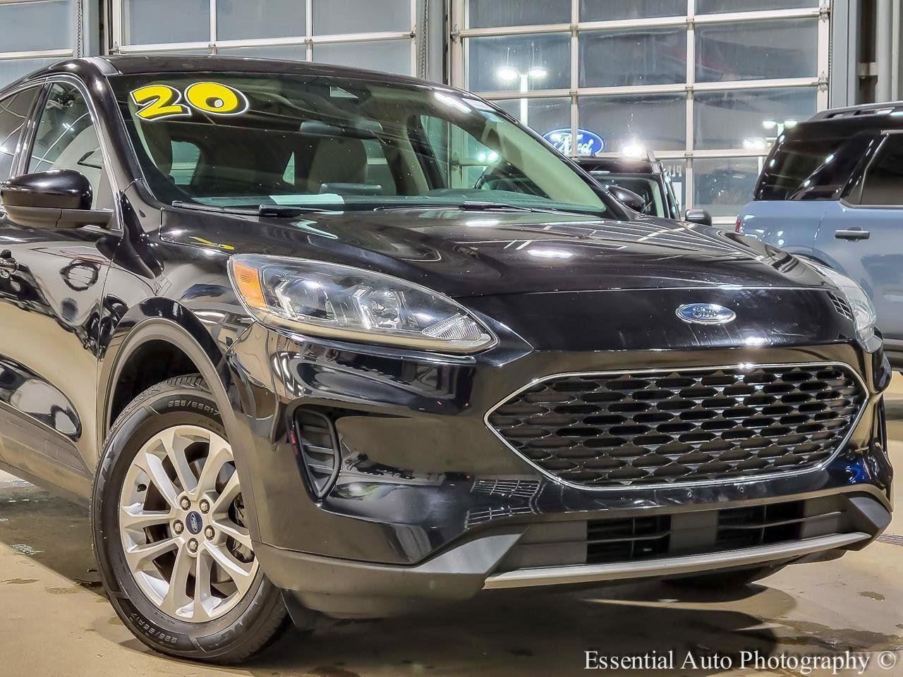 Used 2020 Ford Escape SE with VIN 1FMCU9G69LUA25875 for sale in Matteson, IL