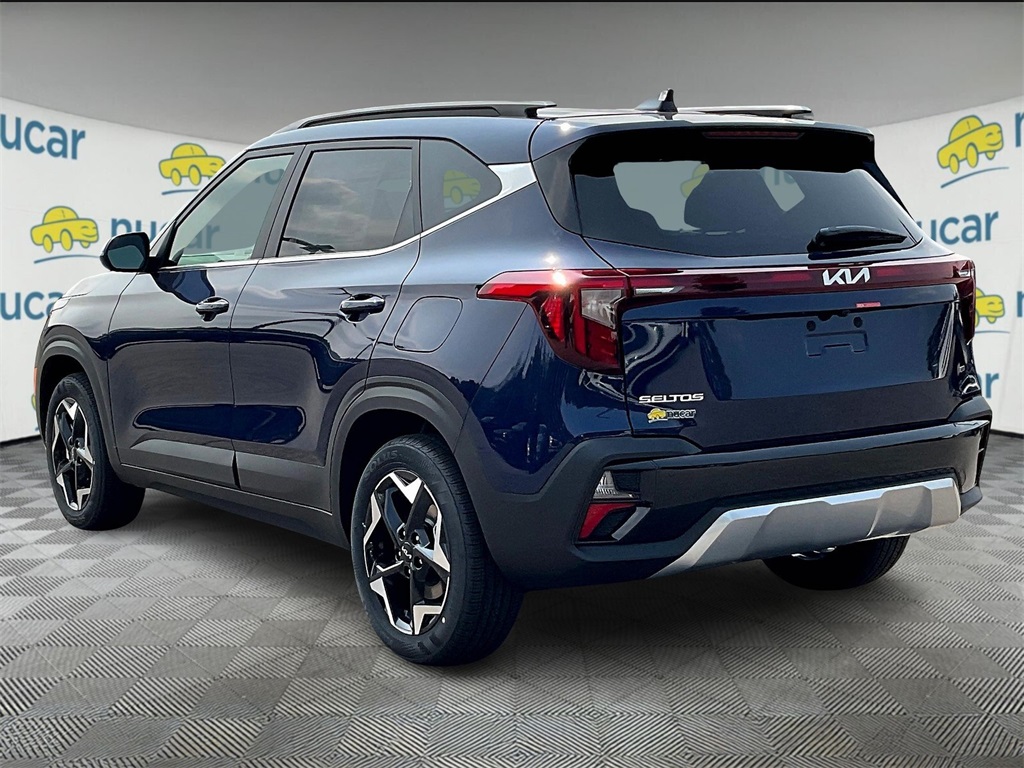 2026 Kia Seltos EX photo 4
