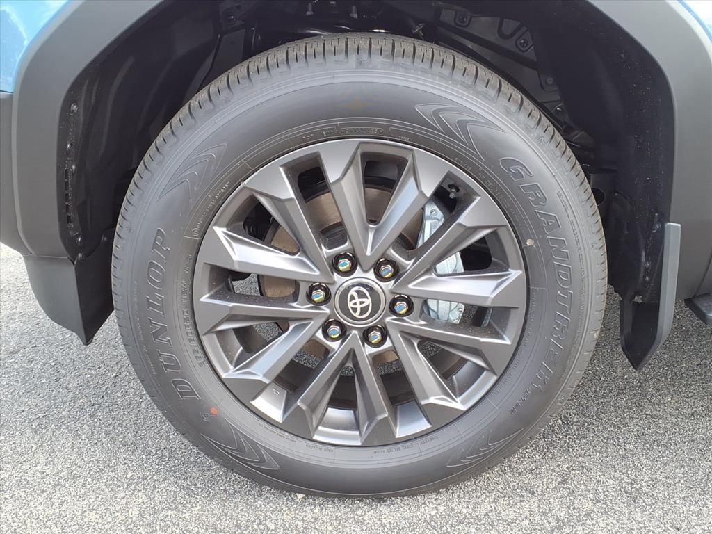 2025 Toyota Land Cruiser Base photo 19