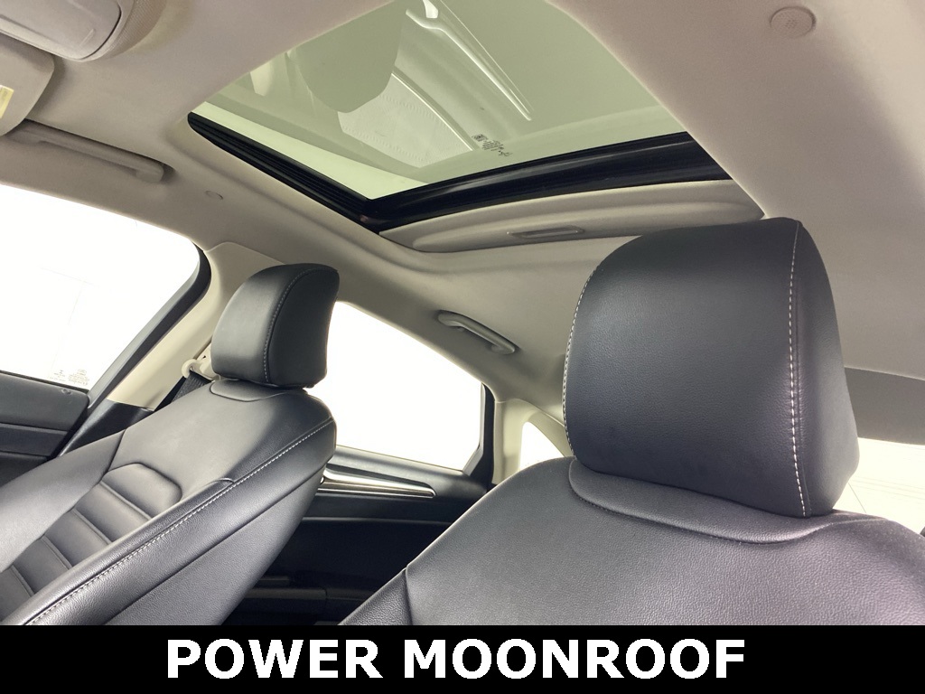 2020 Ford Fusion Hybrid SEL photo 4