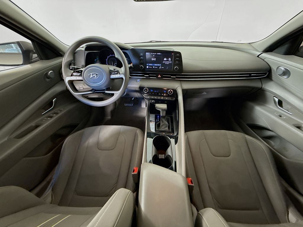 2022 Hyundai Elantra Blue photo 5