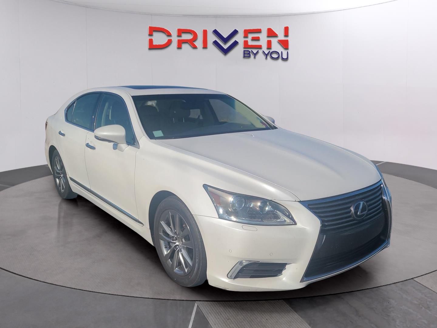 2016 Lexus LS 460 photo 4