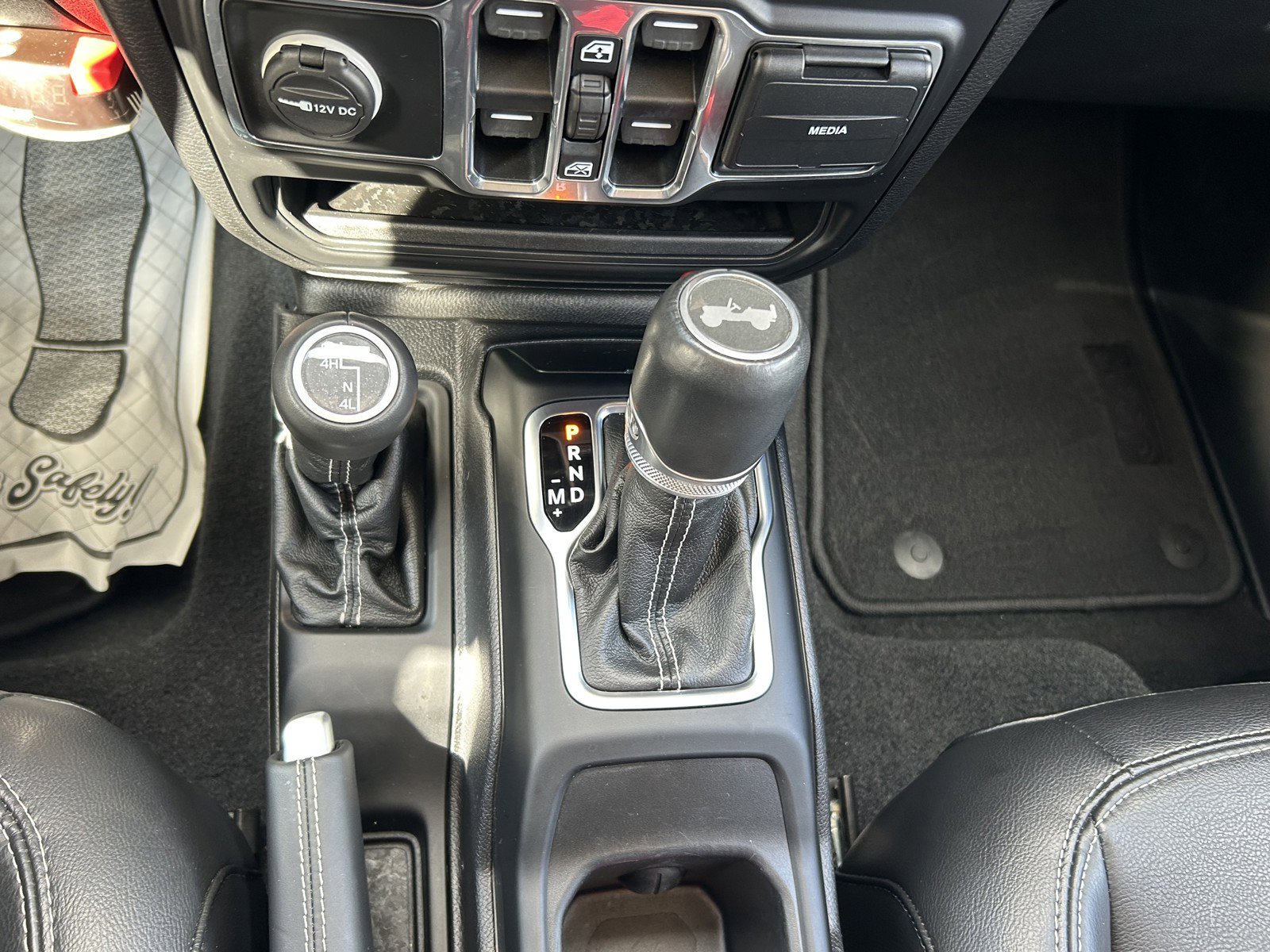 2020 Jeep Wrangler Unlimited Sahara photo 30