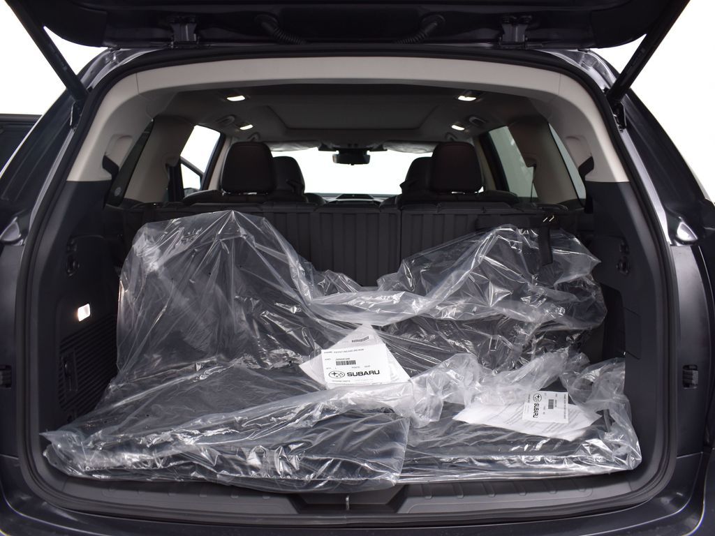 2025 Subaru Ascent Onyx Edition Touring photo 26