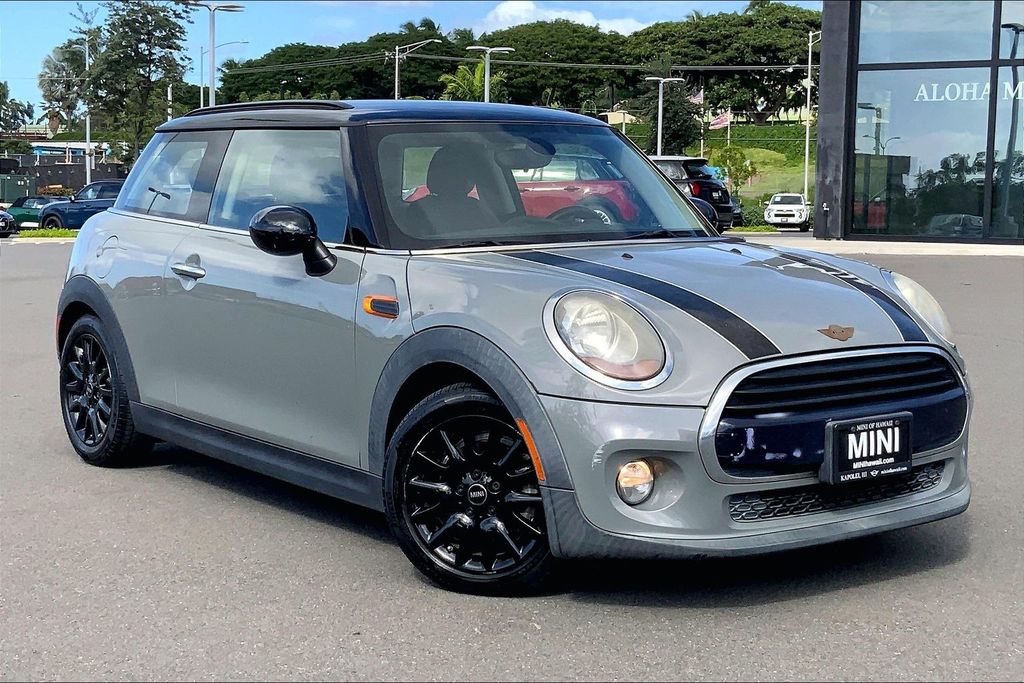 2018 MINI Cooper Oxford Edition's photo
