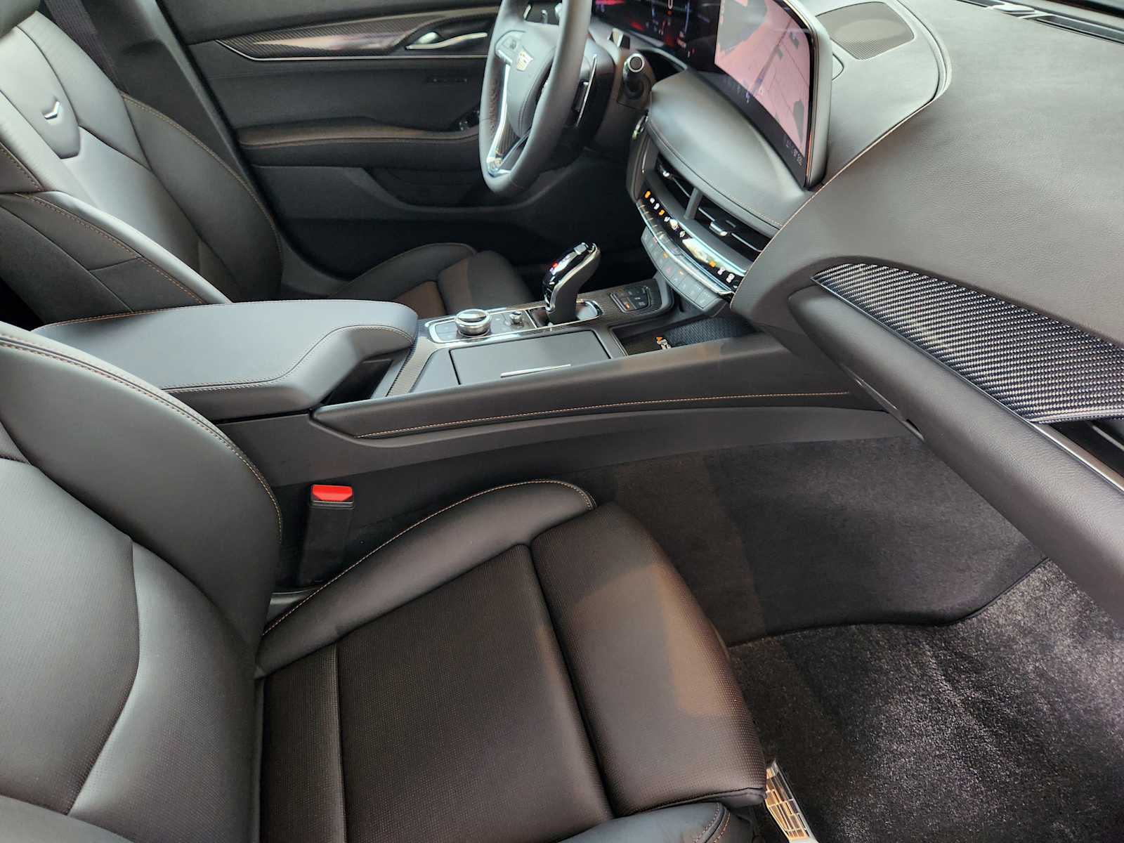 2026 Cadillac CT5 V photo 9