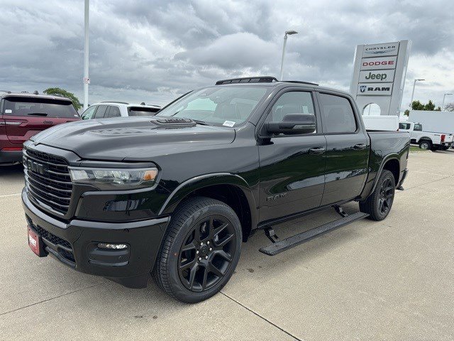 2026 Ram 1500 Laramie photo 3