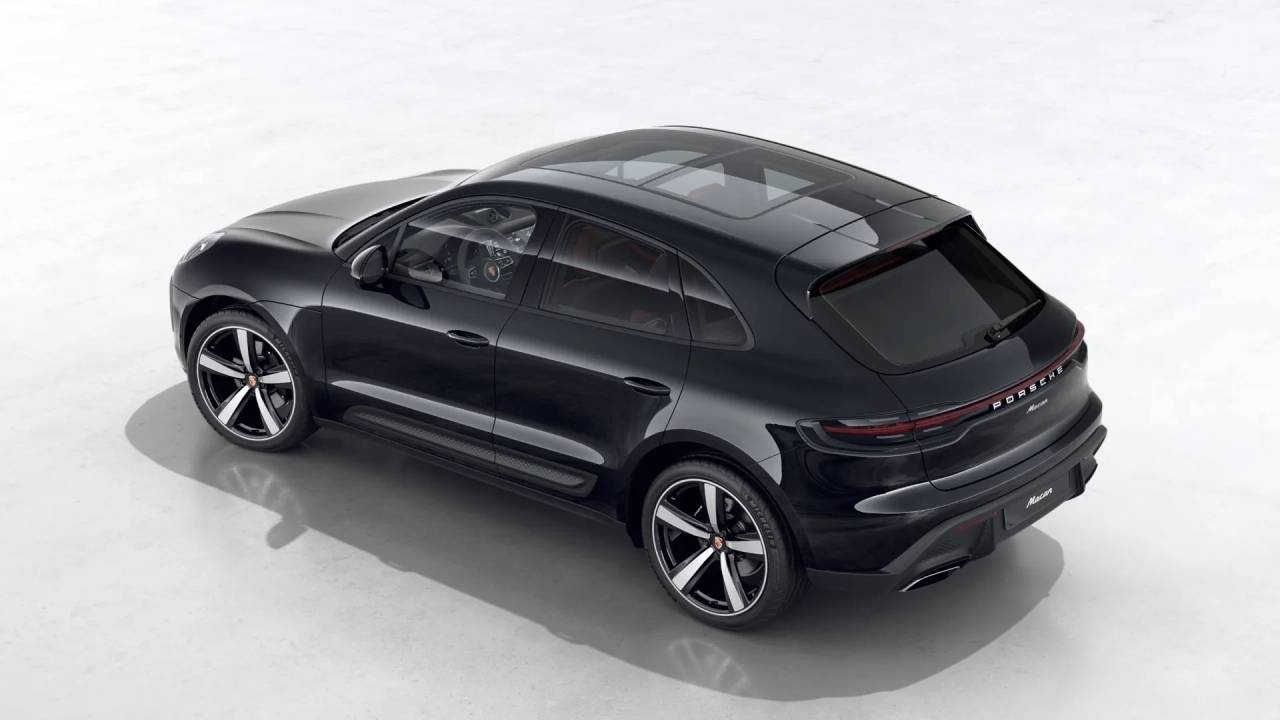 2026 Porsche Macan T photo 3