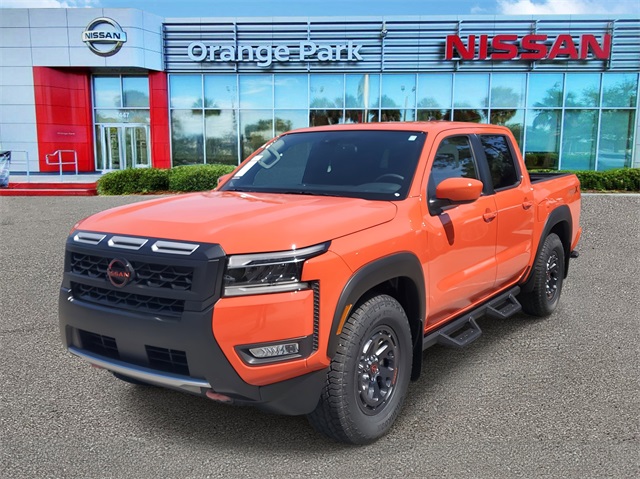 2025 Nissan Frontier Crew Cab PRO-X photo 4