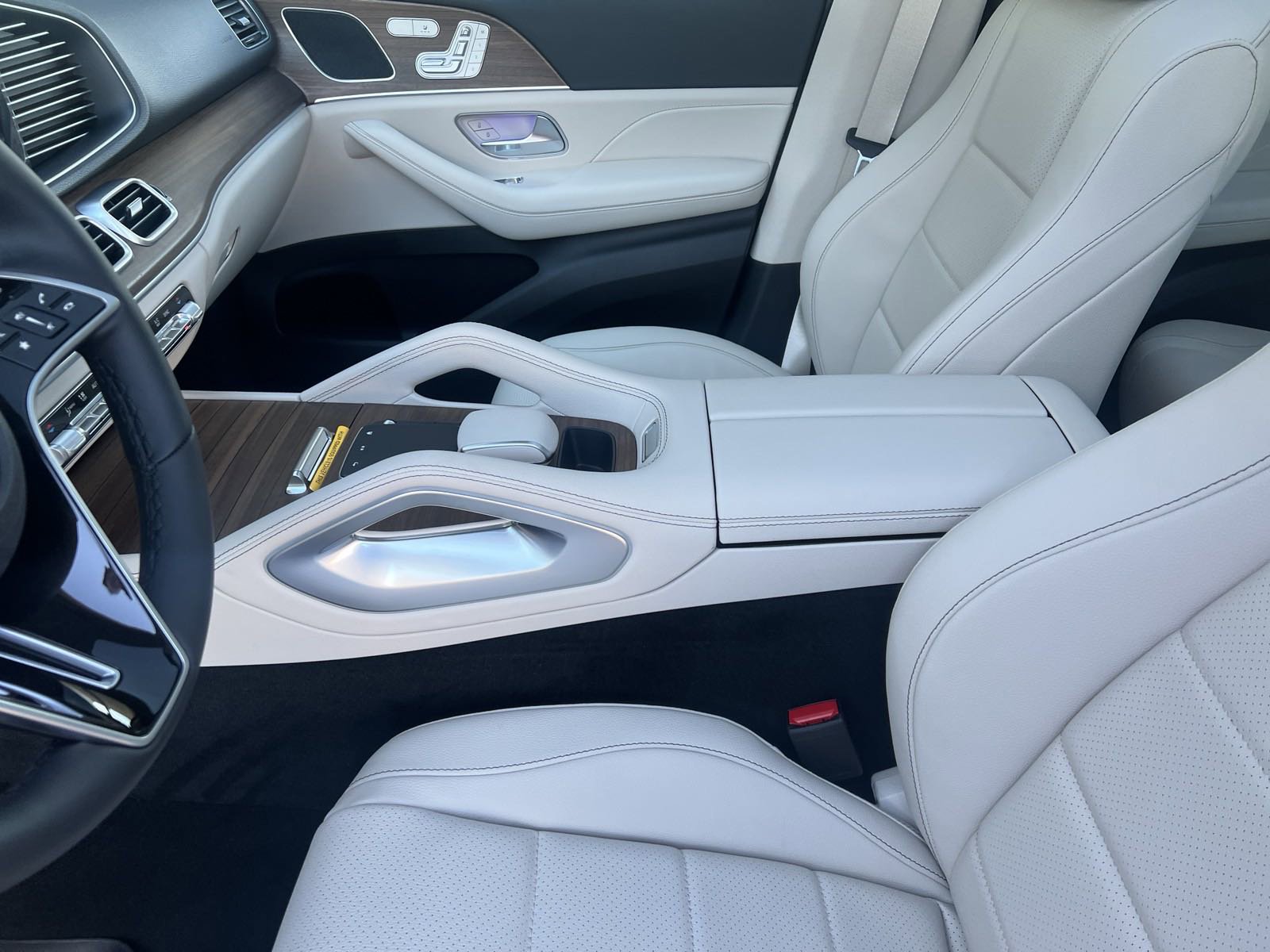 2025 Mercedes Benz GLE 350 photo 17