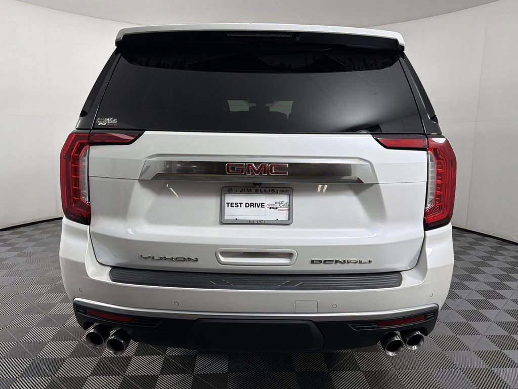 2022 Gmc Yukon Denali photo 3