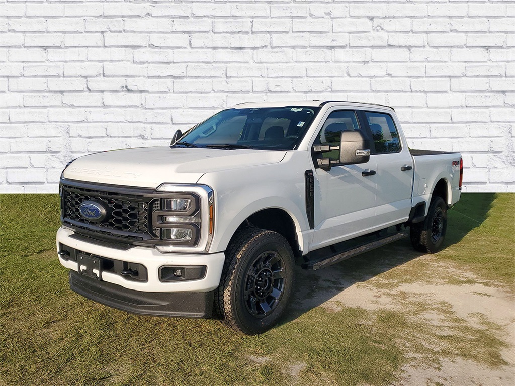 2025 Ford F-250 XL photo 4