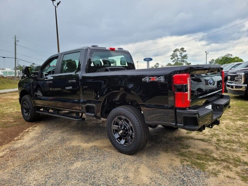 2025 Ford F-250 XL photo 8
