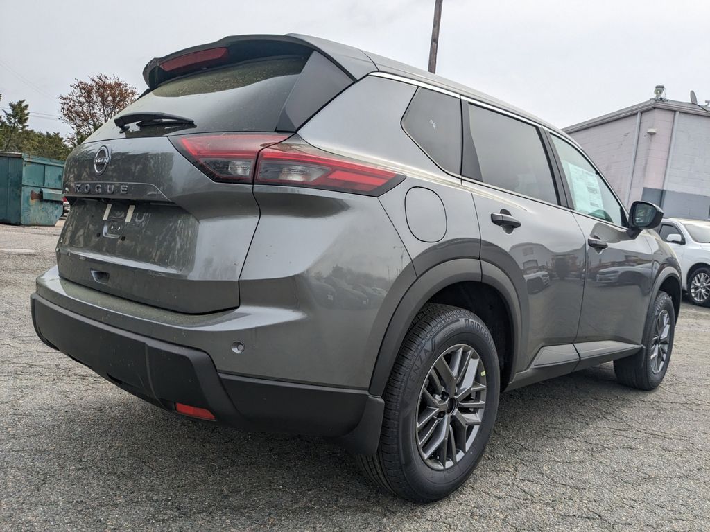2025 Nissan Rogue S photo 4
