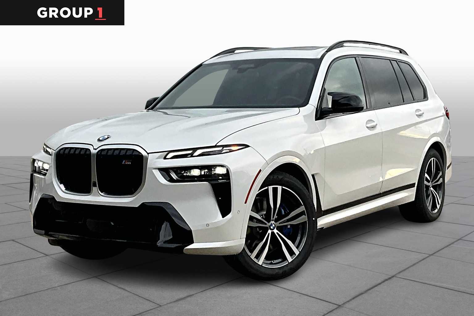 2025 BMW X7 M60i's photo