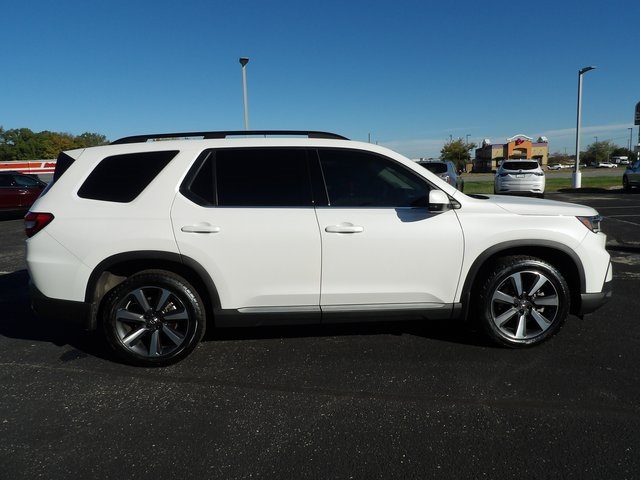 2023 Honda Pilot Touring photo 4