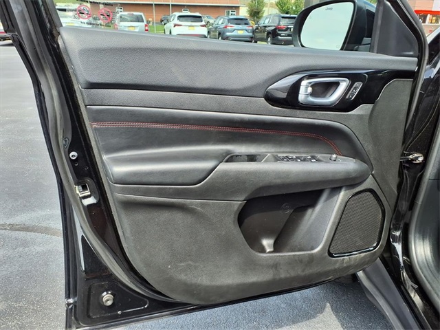 2025 Jeep Compass Trailhawk photo 20