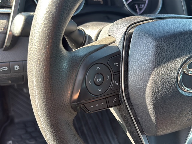 2018 Toyota Camry LE photo 9