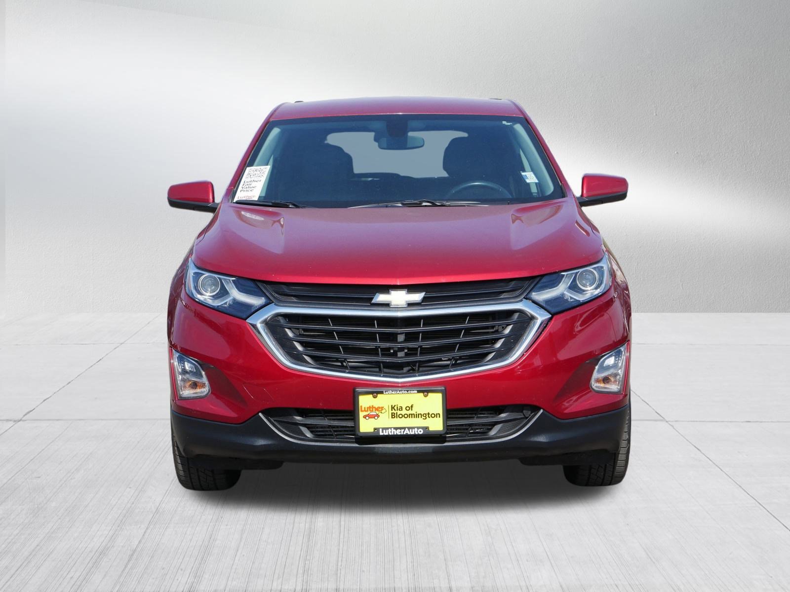 2018 Chevrolet Equinox LT photo 2