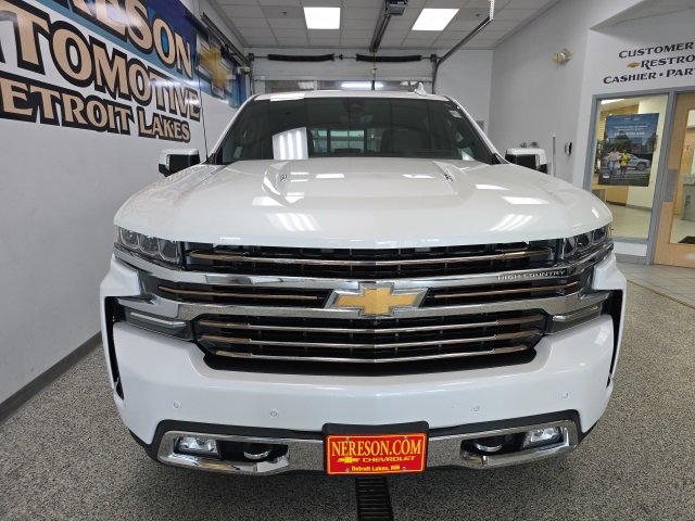 Used 2019 Chevrolet Silverado 1500 High Country with VIN 3GCUYHEL5KG133816 for sale in Detroit Lakes, Minnesota