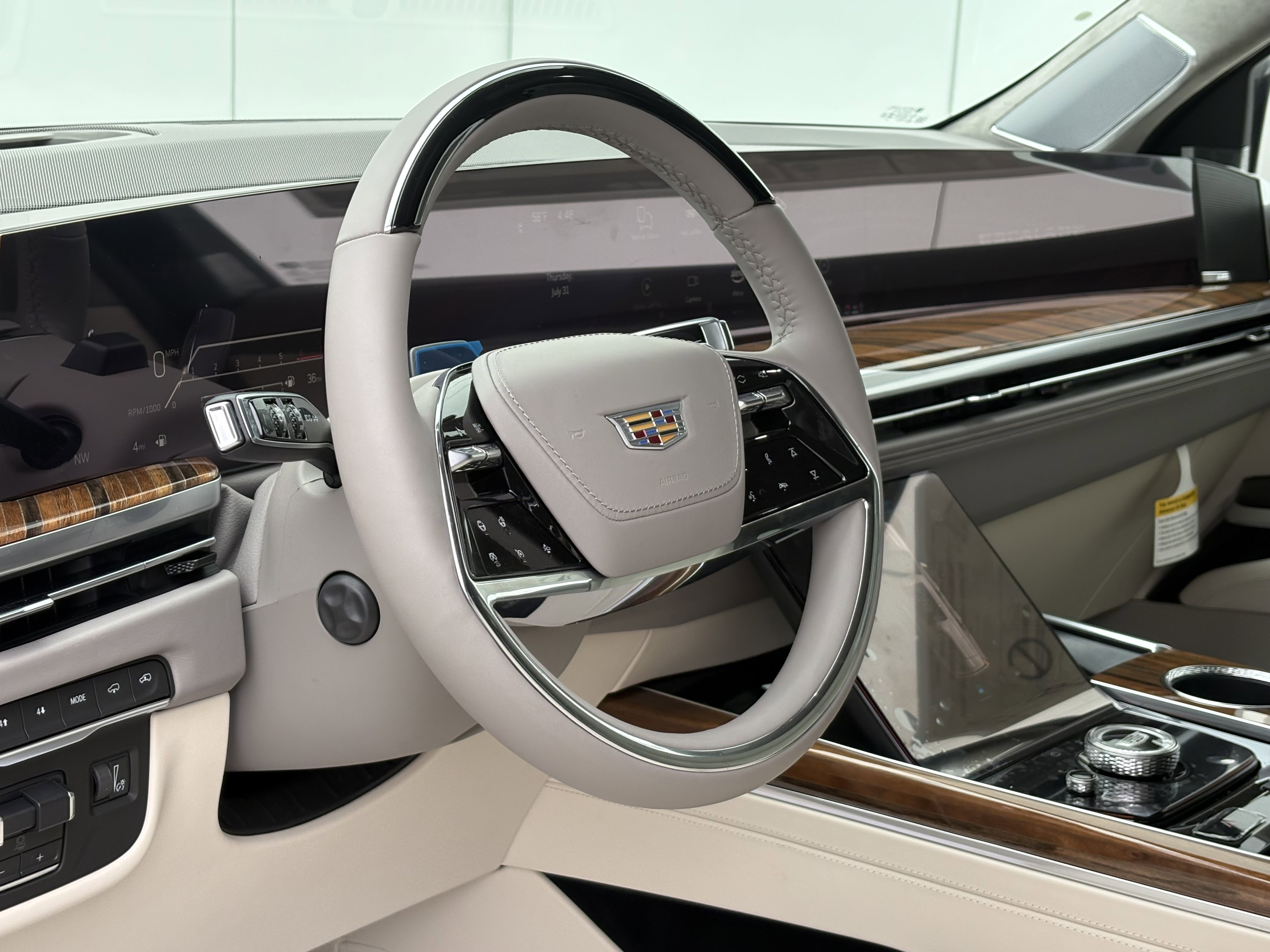 2025 Cadillac Escalade Sport Platinum photo 3
