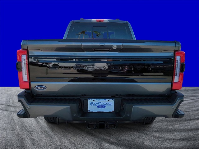 2025 Ford F-350 Platinum photo 4