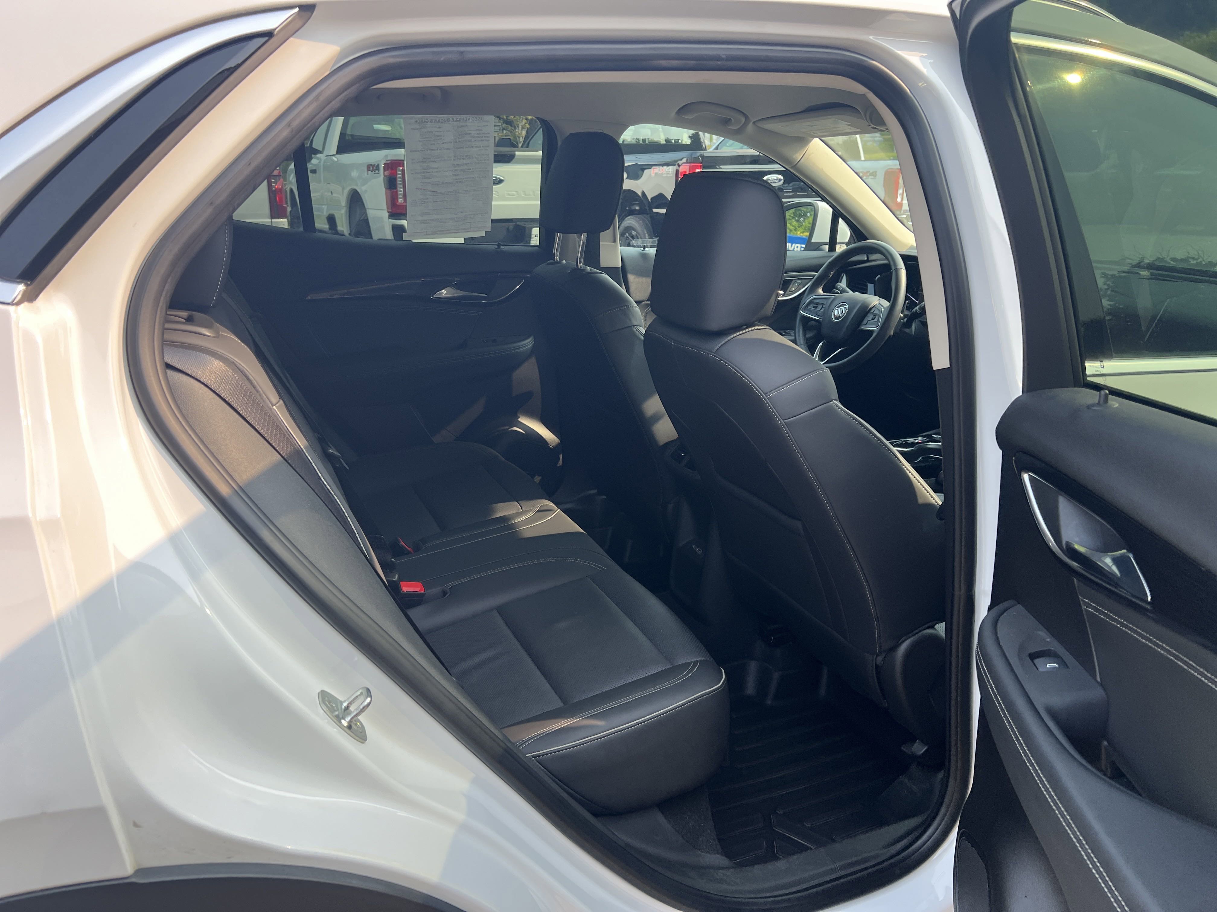 2023 Buick Envision Essence photo 3