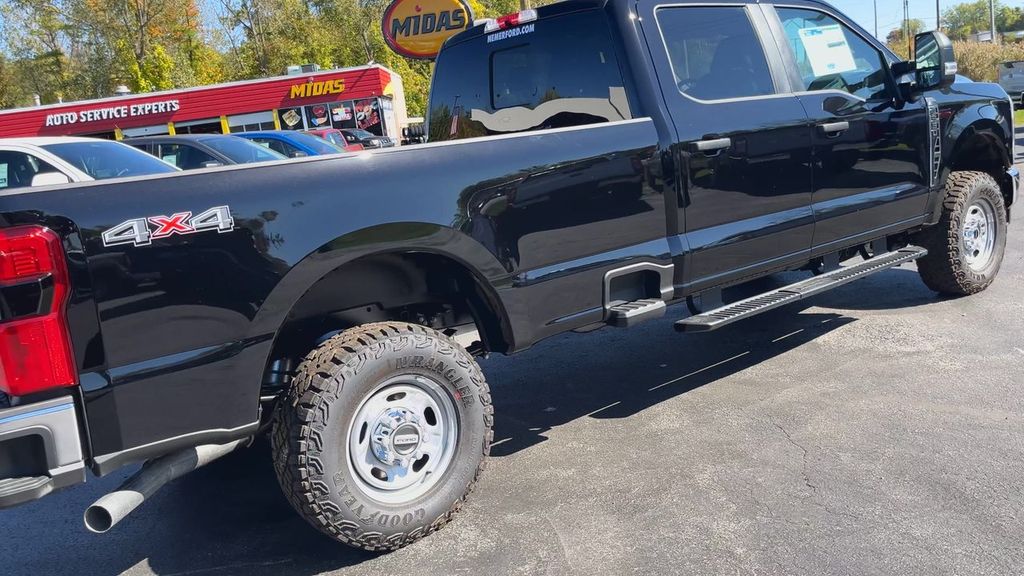 2026 Ford F-350 XL photo 3