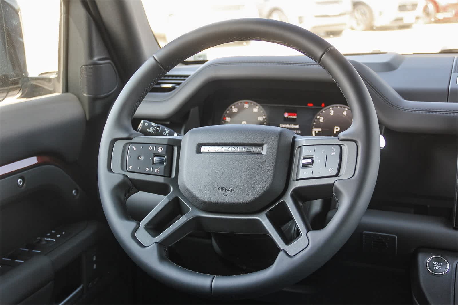 2025 Land Rover Defender 130 X-Dynamic SE photo 15