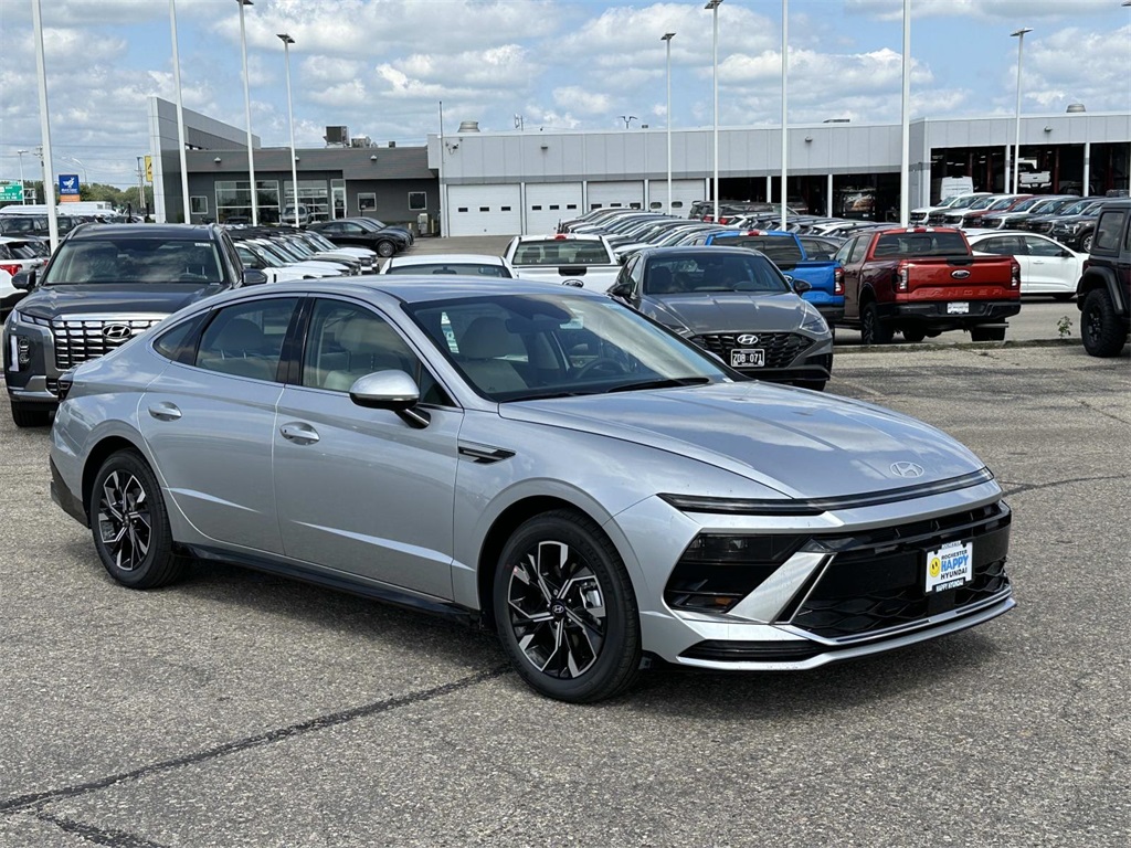 2024 Hyundai Sonata SEL photo 4