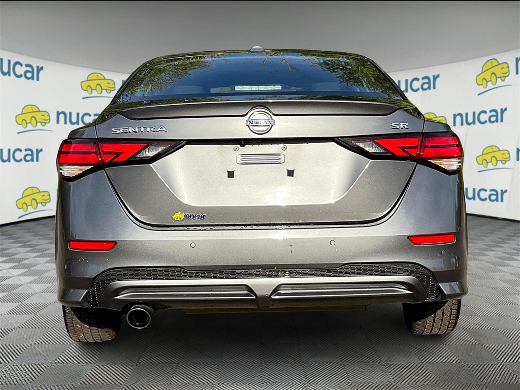 2022 Nissan Sentra SR photo 5