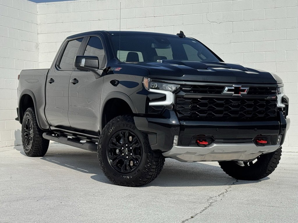 2025 Chevrolet Silverado 1500 ZR2 photo 2