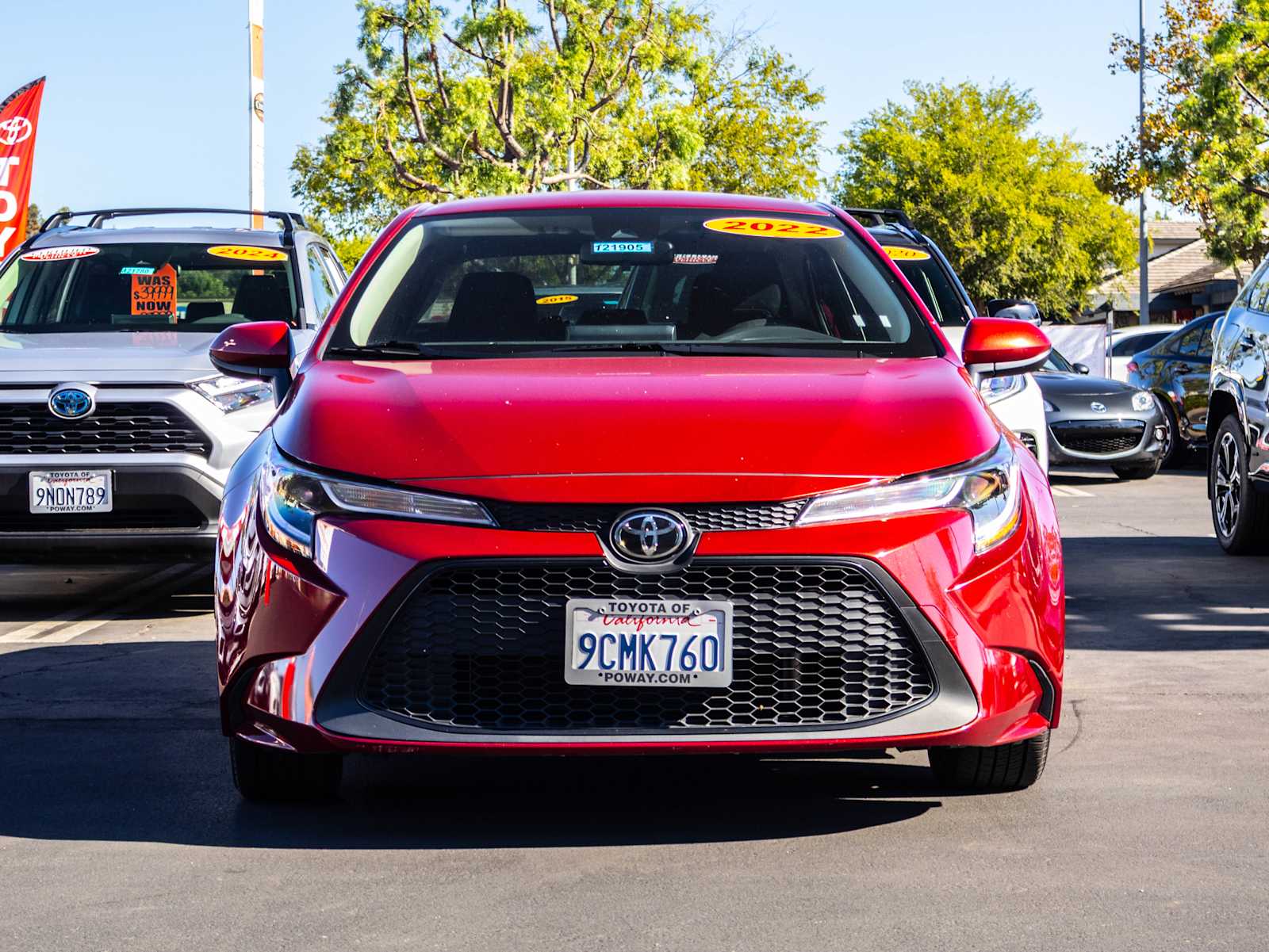 Used 2022 Toyota Corolla LE with VIN JTDEPMAE4NJ229673 for sale in Kansas City