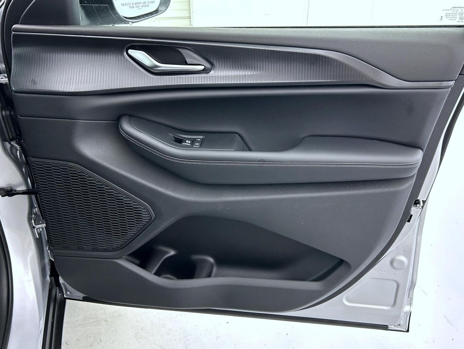 2025 Jeep Grand Cherokee Laredo photo 15