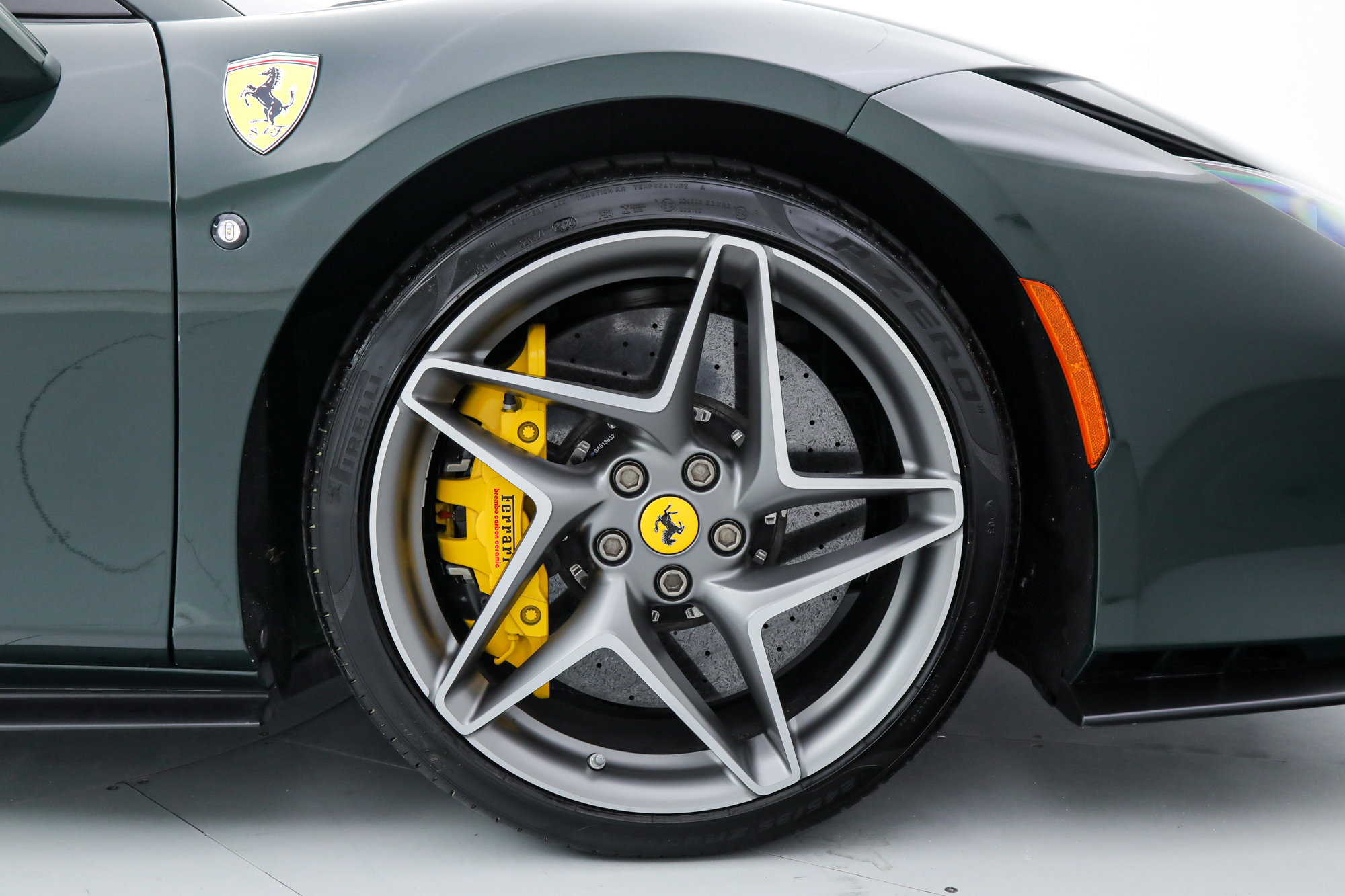 2022 Ferrari F8 Spider photo 48