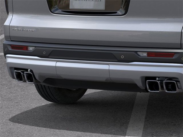2025 Chevrolet Traverse photo 13
